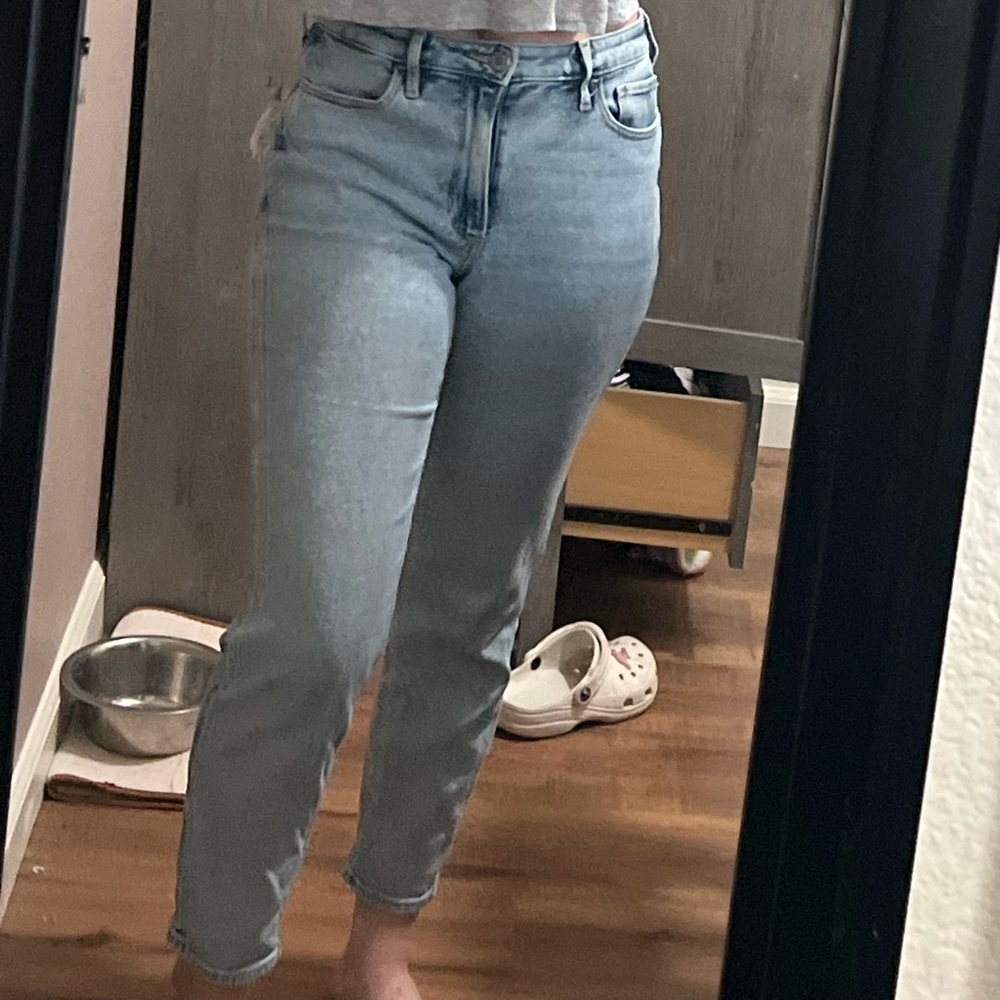 Hollister curvy Mom jeans